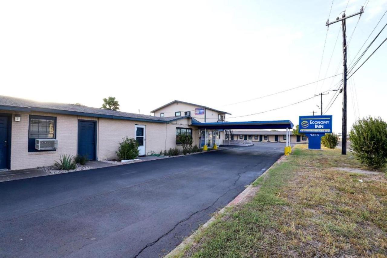 Economy Inn Kingsville Dış mekan fotoğraf